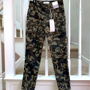 Camouflage Jeans